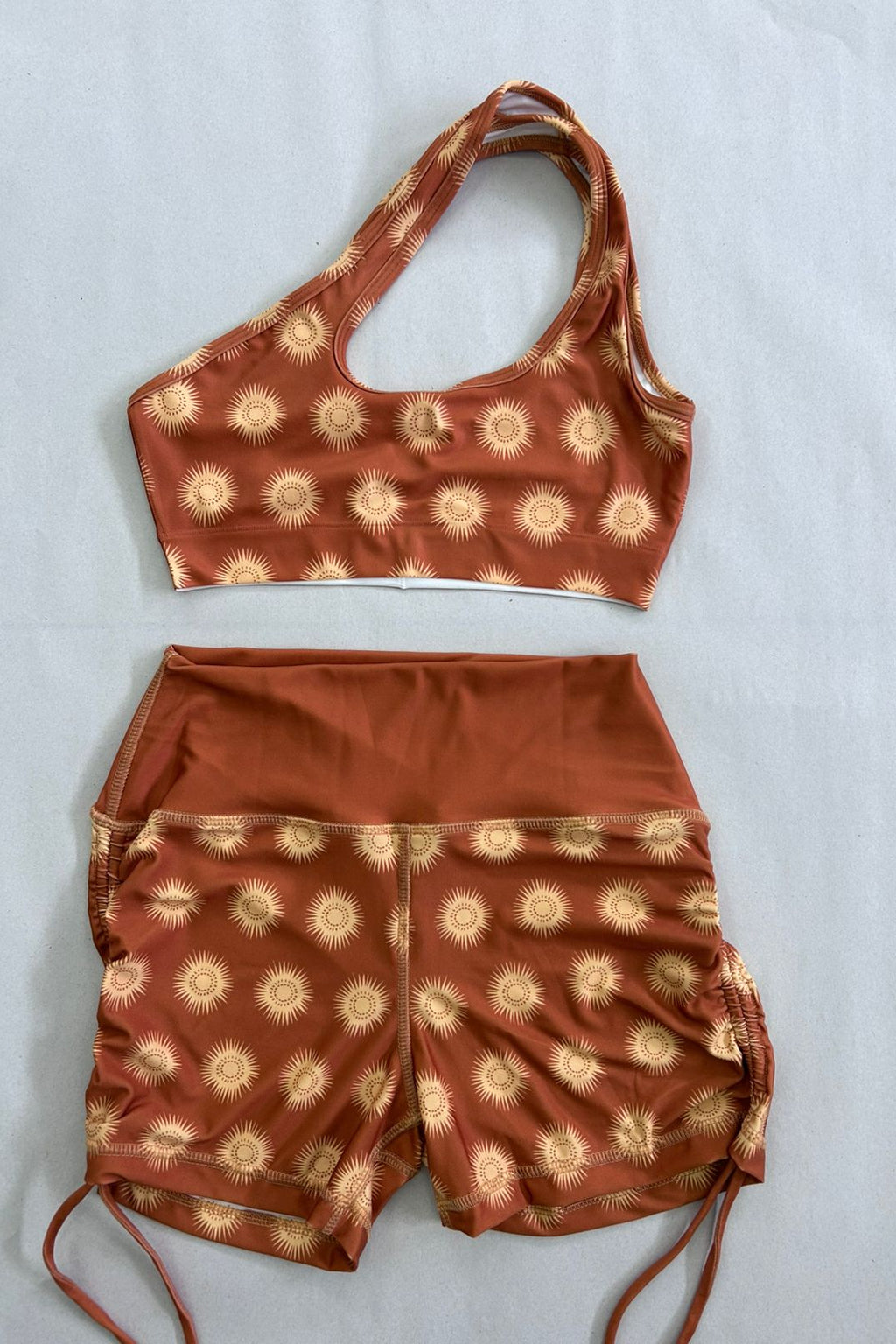 Completo Sportivo Fantasia Sole